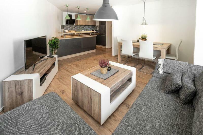 Old Town Luxury Apartment In Heart Of Bratislava Exteriör bild